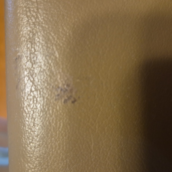 EUC Coach Wallet - Picture 15 of 15